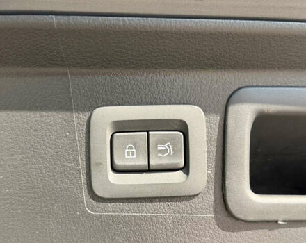 Серый Мазда CX-50, объемом двигателя 2.49 л и пробегом 9 тыс. км за 26300 $, фото 13 на Automoto.ua