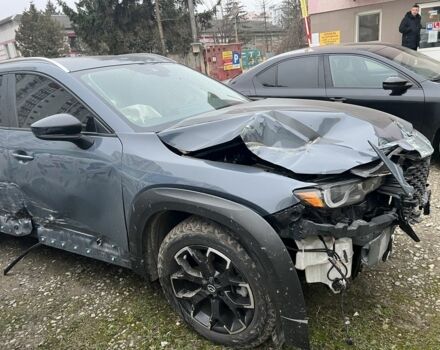 Серый Мазда CX-50, объемом двигателя 2.5 л и пробегом 33 тыс. км за 10000 $, фото 1 на Automoto.ua