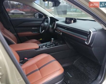 Зелений Мазда CX-50, об'ємом двигуна 2.49 л та пробігом 13 тис. км за 35000 $, фото 13 на Automoto.ua