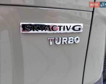 Зелений Мазда CX-50, об'ємом двигуна 2.49 л та пробігом 13 тис. км за 35000 $, фото 4 на Automoto.ua