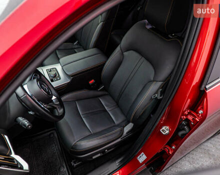 Червоний Мазда CX-60, об'ємом двигуна 2.5 л та пробігом 23 тис. км за 40038 $, фото 8 на Automoto.ua