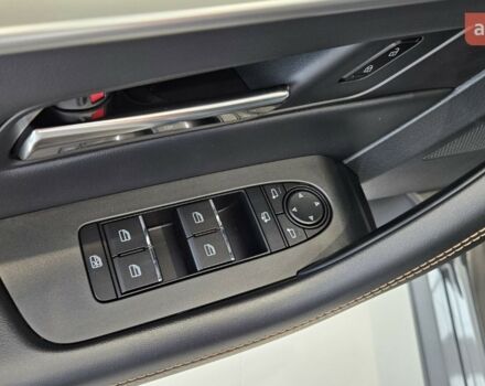 Мазда CX-60, об'ємом двигуна 3.28 л та пробігом 0 тис. км за 59648 $, фото 17 на Automoto.ua