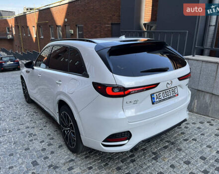 Белый Мазда CX-70, объемом двигателя 3.3 л и пробегом 7 тыс. км за 45000 $, фото 3 на Automoto.ua
