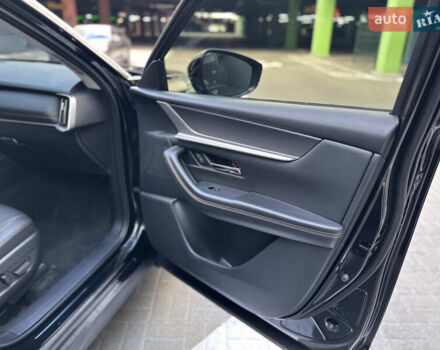 Чорний Мазда CX-70, об'ємом двигуна 3.28 л та пробігом 11 тис. км за 36700 $, фото 25 на Automoto.ua