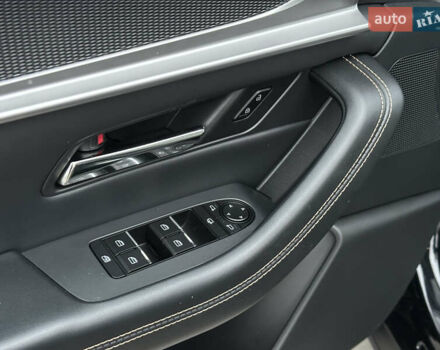 Чорний Мазда CX-70, об'ємом двигуна 3.28 л та пробігом 19 тис. км за 46500 $, фото 66 на Automoto.ua