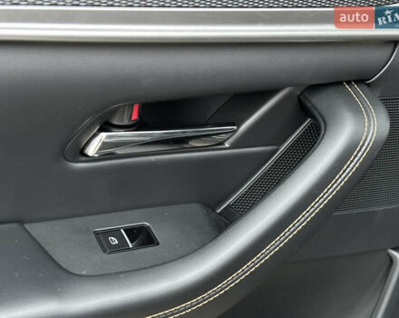 Чорний Мазда CX-70, об'ємом двигуна 3.28 л та пробігом 19 тис. км за 46500 $, фото 39 на Automoto.ua