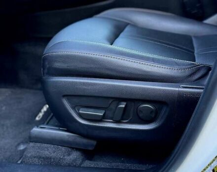 Білий Мазда CX-90, об'ємом двигуна 3.28 л та пробігом 27 тис. км за 33900 $, фото 8 на Automoto.ua