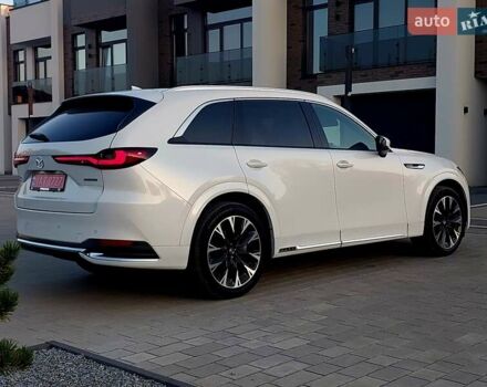 Белый Мазда CX-90, объемом двигателя 3.28 л и пробегом 16 тыс. км за 45500 $, фото 43 на Automoto.ua