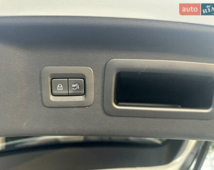 Белый Мазда CX-90, объемом двигателя 3.28 л и пробегом 14 тыс. км за 41900 $, фото 25 на Automoto.ua