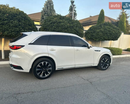 Белый Мазда CX-90, объемом двигателя 3.28 л и пробегом 14 тыс. км за 41900 $, фото 3 на Automoto.ua