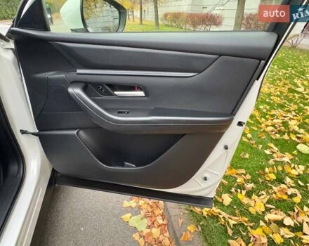 Белый Мазда CX-90, объемом двигателя 3.3 л и пробегом 33 тыс. км за 36000 $, фото 46 на Automoto.ua