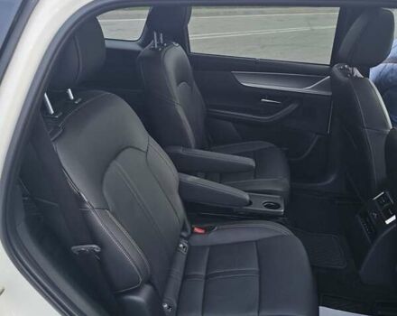 Белый Мазда CX-90, объемом двигателя 3.3 л и пробегом 10 тыс. км за 39800 $, фото 23 на Automoto.ua