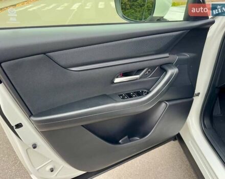 Белый Мазда CX-90, объемом двигателя 3.3 л и пробегом 33 тыс. км за 36000 $, фото 32 на Automoto.ua