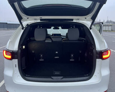 Белый Мазда CX-90, объемом двигателя 3.28 л и пробегом 10 тыс. км за 43000 $, фото 28 на Automoto.ua