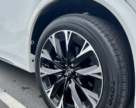 Белый Мазда CX-90, объемом двигателя 3.28 л и пробегом 10 тыс. км за 43000 $, фото 7 на Automoto.ua