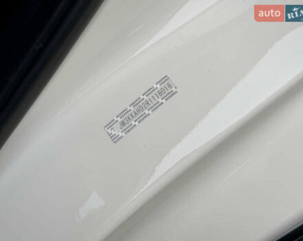 Белый Мазда CX-90, объемом двигателя 3.3 л и пробегом 33 тыс. км за 36000 $, фото 26 на Automoto.ua