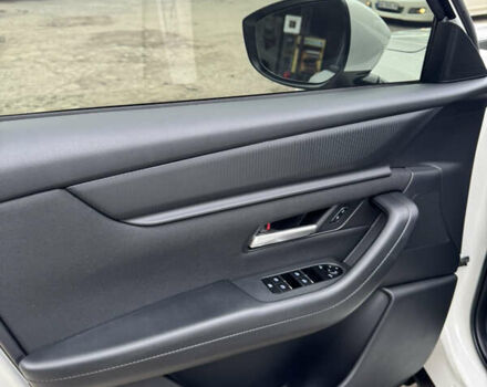 Мазда CX-90 2024 в Тульчине на Automoto.ua Белый Мазда CX-90, объемом двигателя 3.28 л и пробегом 9 тыс. км за 44500 $, фото 28 на Automoto.ua
