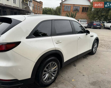Мазда CX-90 2024 в Тульчине на Automoto.ua Белый Мазда CX-90, объемом двигателя 3.28 л и пробегом 9 тыс. км за 44500 $, фото 8 на Automoto.ua
