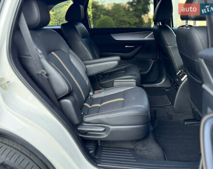 Белый Мазда CX-90, объемом двигателя 2.49 л и пробегом 17 тыс. км за 39850 $, фото 75 на Automoto.ua