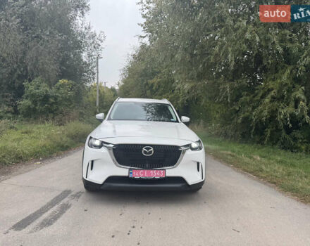 Мазда CX-90 2024 в Тульчине на Automoto.ua Белый Мазда CX-90, объемом двигателя 3.28 л и пробегом 9 тыс. км за 44500 $, фото 1 на Automoto.ua