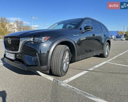 Мазда CX-90 2023 у Києві на Automoto.ua Чорний Мазда CX-90, об'ємом двигуна 2.49 л та пробігом 14 тис. км за 38999 $, фото 1 на Automoto.ua