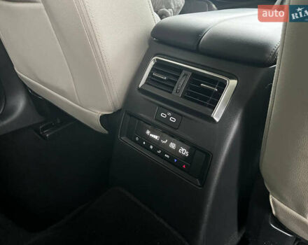 Красный Мазда CX-90, объемом двигателя 3.28 л и пробегом 58 тыс. км за 38000 $, фото 11 на Automoto.ua