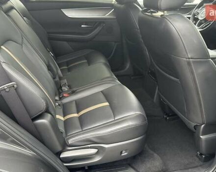 Серый Мазда CX-90, объемом двигателя 3.28 л и пробегом 42 тыс. км за 49880 $, фото 6 на Automoto.ua