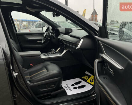 Сірий Мазда CX-90, об'ємом двигуна 2.49 л та пробігом 25 тис. км за 45999 $, фото 26 на Automoto.ua