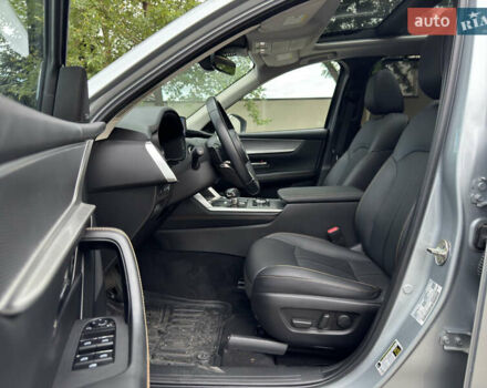 Серый Мазда CX-90, объемом двигателя 2.49 л и пробегом 28 тыс. км за 40900 $, фото 26 на Automoto.ua