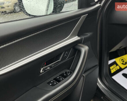 Сірий Мазда CX-90, об'ємом двигуна 2.49 л та пробігом 25 тис. км за 45999 $, фото 22 на Automoto.ua