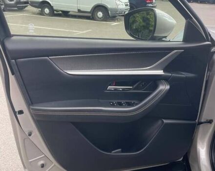 Серый Мазда CX-90, объемом двигателя 3.28 л и пробегом 25 тыс. км за 38999 $, фото 6 на Automoto.ua