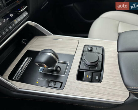 Синий Мазда CX-90, объемом двигателя 3.3 л и пробегом 1 тыс. км за 34999 $, фото 25 на Automoto.ua