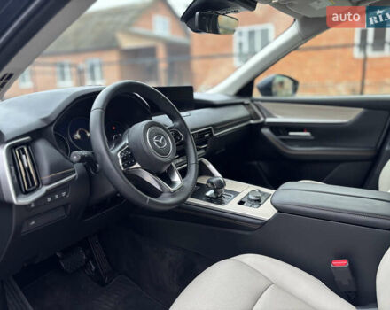 Синий Мазда CX-90, объемом двигателя 3.3 л и пробегом 1 тыс. км за 34999 $, фото 24 на Automoto.ua