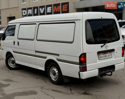 Белый Мазда E-series, объемом двигателя 2.2 л и пробегом 136 тыс. км за 7799 $, фото 4 на Automoto.ua