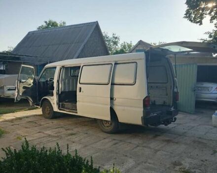 Белый Мазда E-series, объемом двигателя 2.18 л и пробегом 430 тыс. км за 3300 $, фото 5 на Automoto.ua