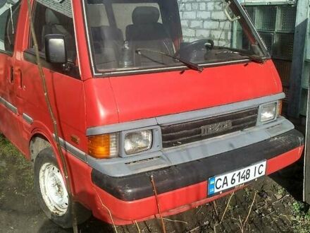 Мазда E-series 1991 у Черкасах на Automoto.ua Червоний Мазда E-series, об'ємом двигуна 2.2 л та пробігом 792 тис. км за 1100 $, фото 1 на Automoto.ua