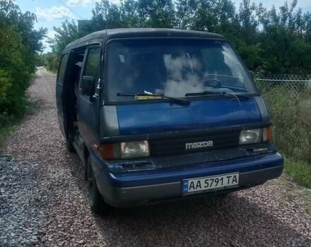 Синий Мазда E-series, объемом двигателя 2.2 л и пробегом 300 тыс. км за 1799 $, фото 6 на Automoto.ua