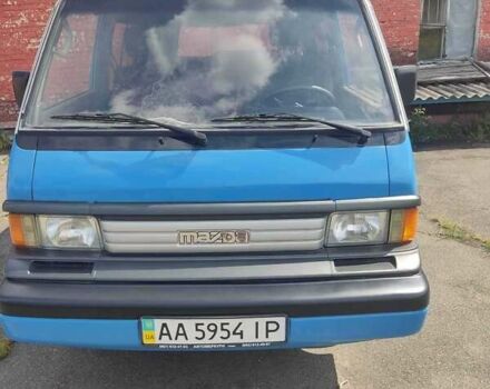 Синий Мазда E-series, объемом двигателя 2.2 л и пробегом 400 тыс. км за 4200 $, фото 2 на Automoto.ua