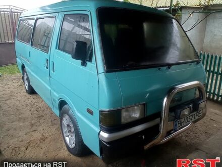 Синій Мазда E 2000, об'ємом двигуна 2 л та пробігом 300 тис. км за 2710 $, фото 1 на Automoto.ua