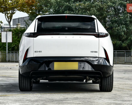 Мазда EZ-60, об'ємом двигуна 1.5 л та пробігом 0 тис. км за 33700 $, фото 7 на Automoto.ua