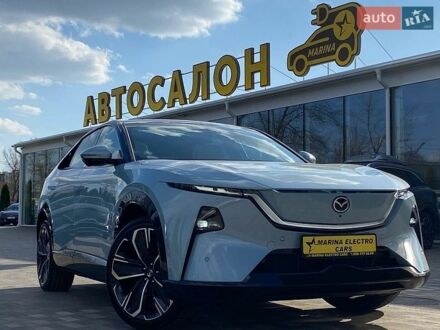 Синій Мазда EZ-60, об'ємом двигуна 1.5 л та пробігом 1 тис. км за 35500 $, фото 1 на Automoto.ua
