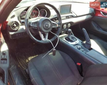 Красный Мазда Miata, объемом двигателя 2 л и пробегом 91 тыс. км за 2900 $, фото 7 на Automoto.ua