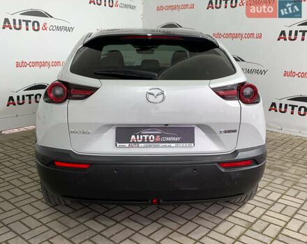 Белый Мазда MX-30, объемом двигателя 0 л и пробегом 139 тыс. км за 13950 $, фото 2 на Automoto.ua