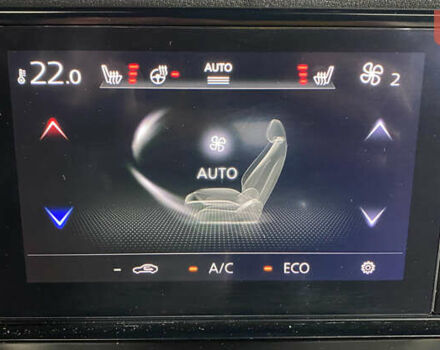 Белый Мазда MX-30, объемом двигателя 0 л и пробегом 139 тыс. км за 13950 $, фото 30 на Automoto.ua