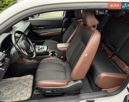 Белый Мазда MX-30, объемом двигателя 0 л и пробегом 52 тыс. км за 15000 $, фото 7 на Automoto.ua