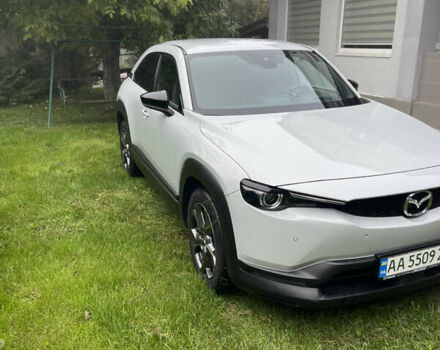 Белый Мазда MX-30, объемом двигателя 0 л и пробегом 65 тыс. км за 18500 $, фото 6 на Automoto.ua