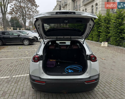 Белый Мазда MX-30, объемом двигателя 0 л и пробегом 52 тыс. км за 15000 $, фото 17 на Automoto.ua