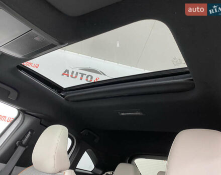 Белый Мазда MX-30, объемом двигателя 0 л и пробегом 139 тыс. км за 13950 $, фото 50 на Automoto.ua