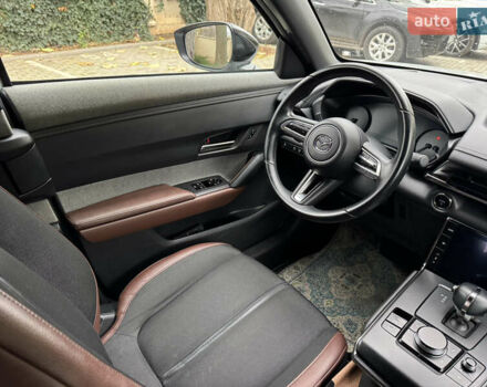 Белый Мазда MX-30, объемом двигателя 0 л и пробегом 52 тыс. км за 15000 $, фото 16 на Automoto.ua