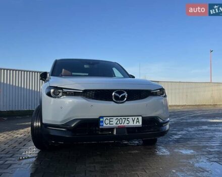 Белый Мазда MX-30, объемом двигателя 0 л и пробегом 26 тыс. км за 19000 $, фото 9 на Automoto.ua